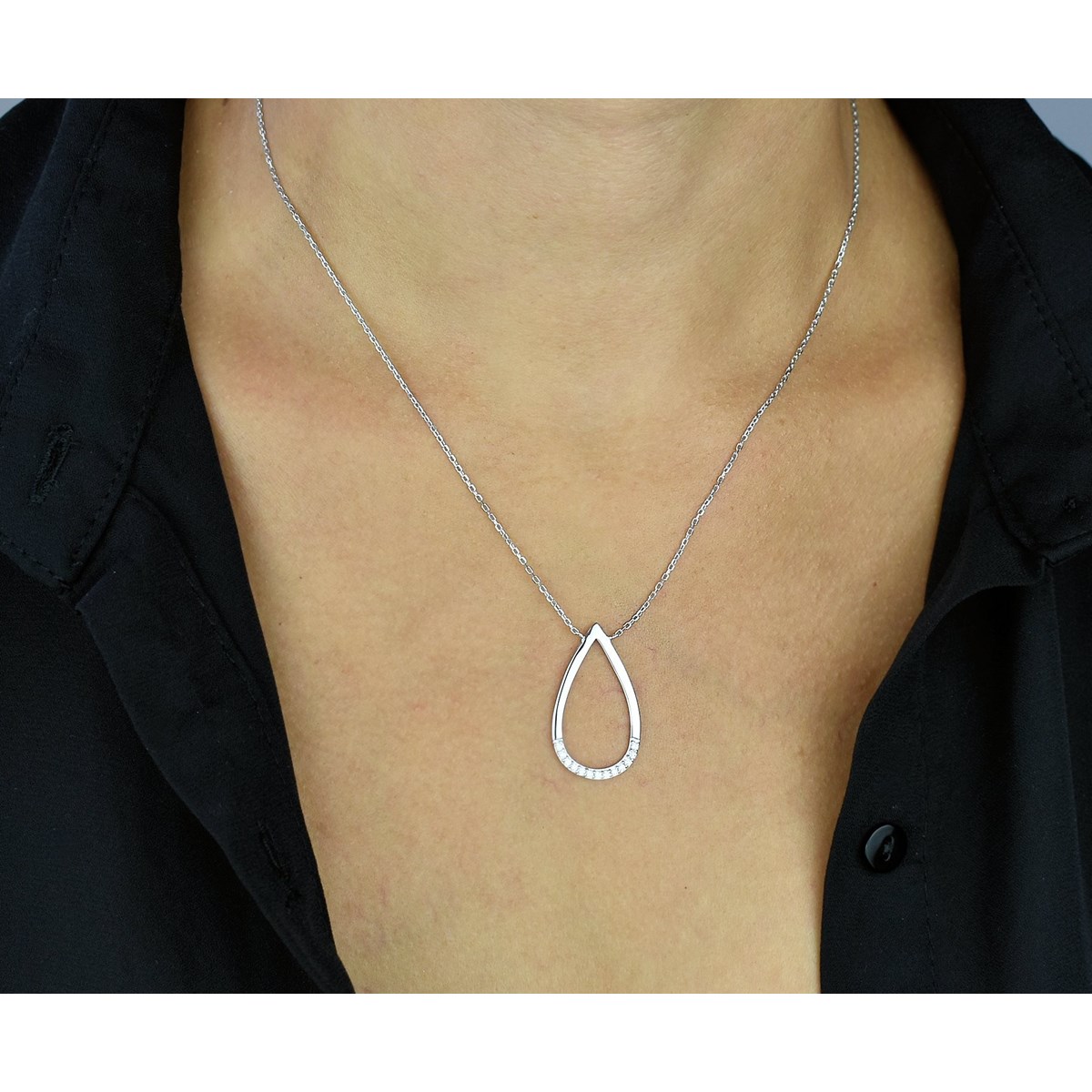 Collier ovale goutte serti d'oxyde de zirconium Argent 925 Rhodié