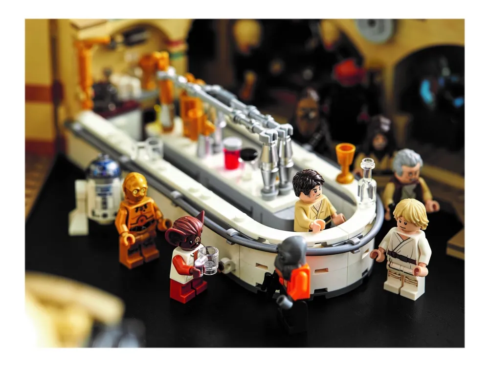 LEGO Star Wars 75290 Mos Eisleys Cantina