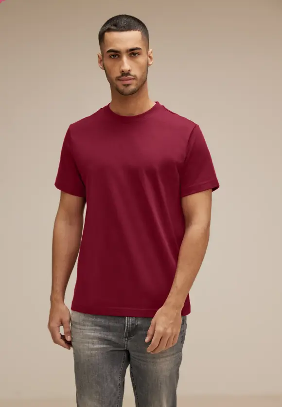 Basic T-Shirt in Unifarbe - wine red