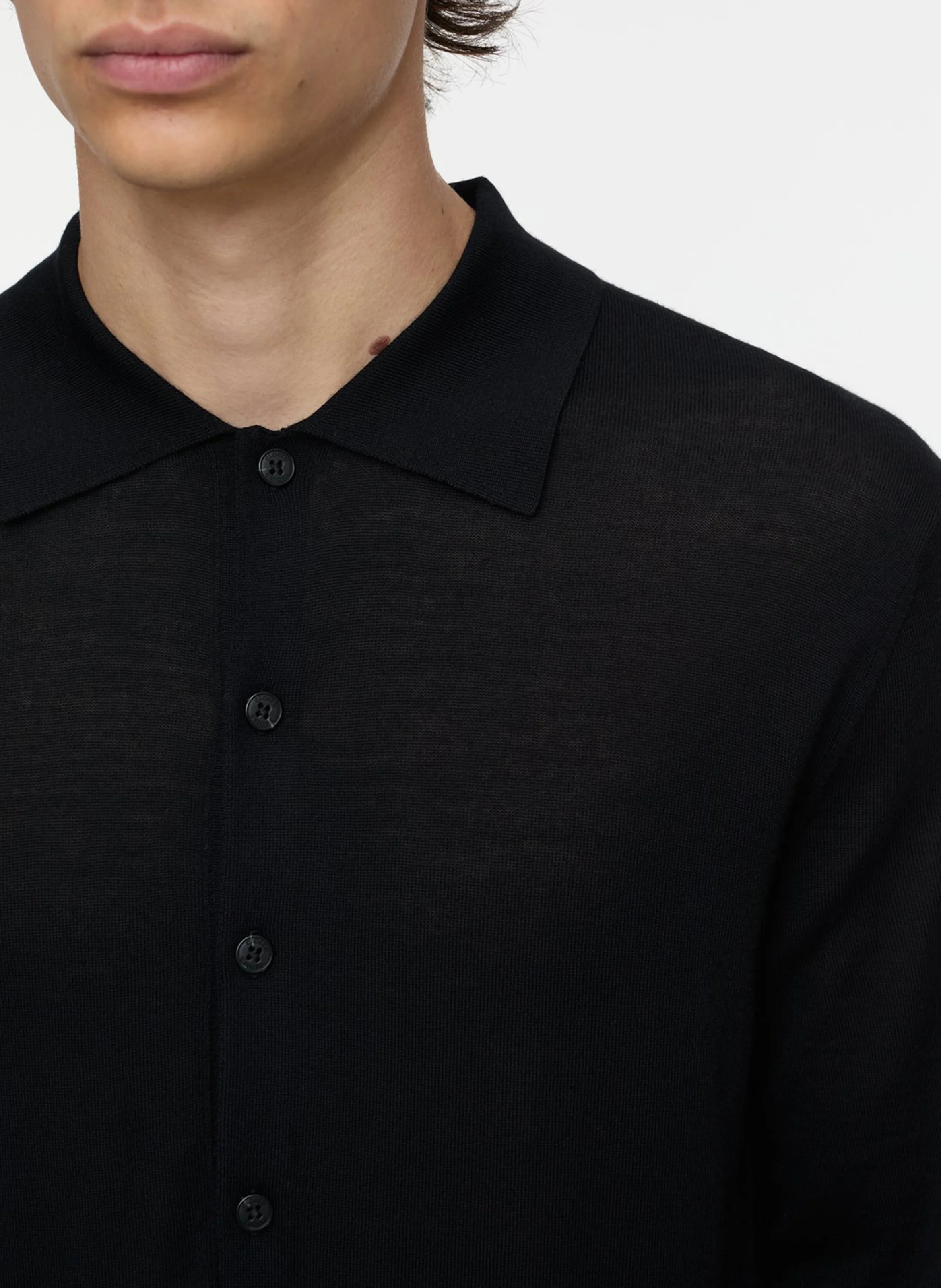 Pull droit en laine| Noir