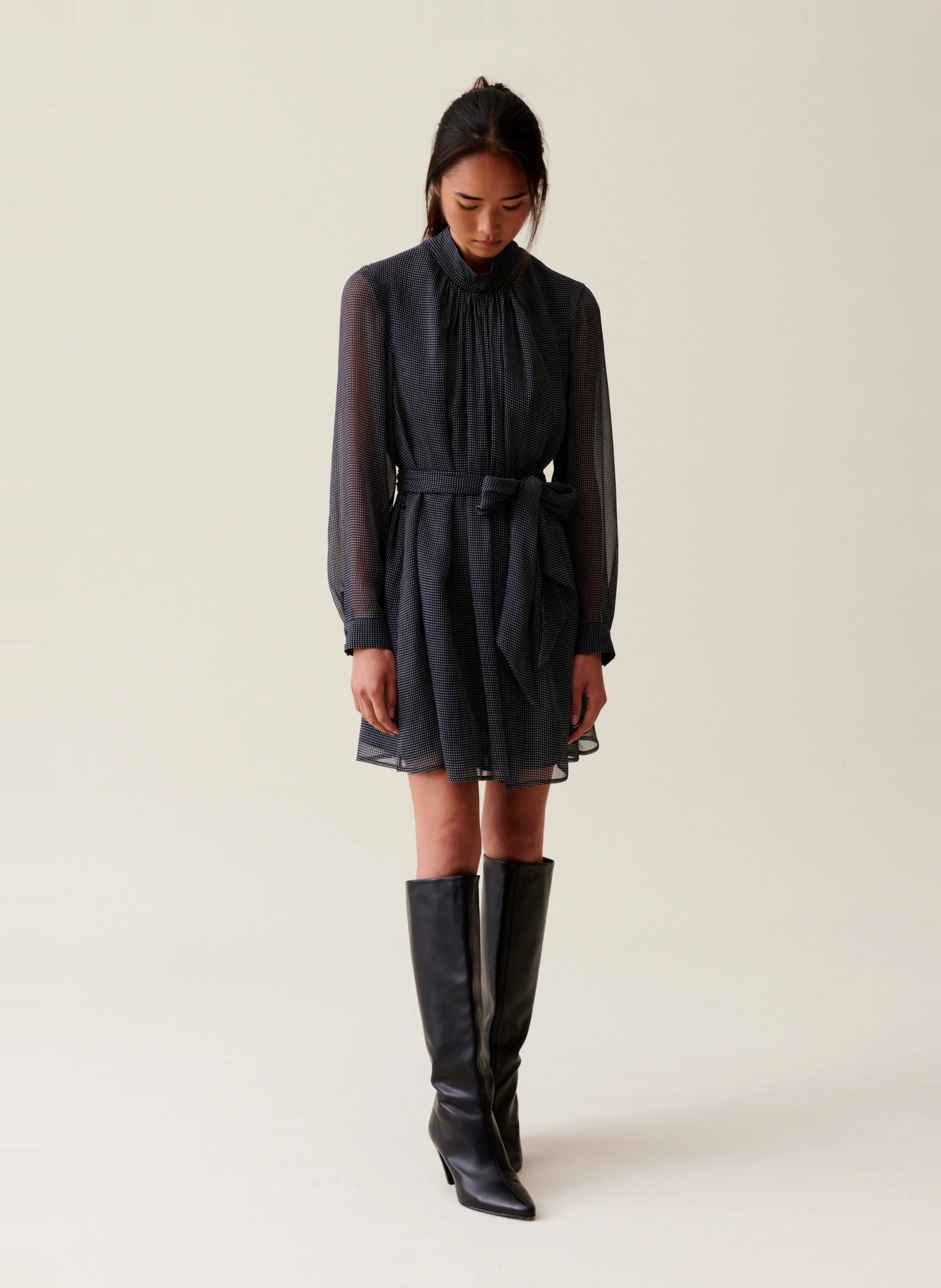 Robe courte col lavallière| Bleu