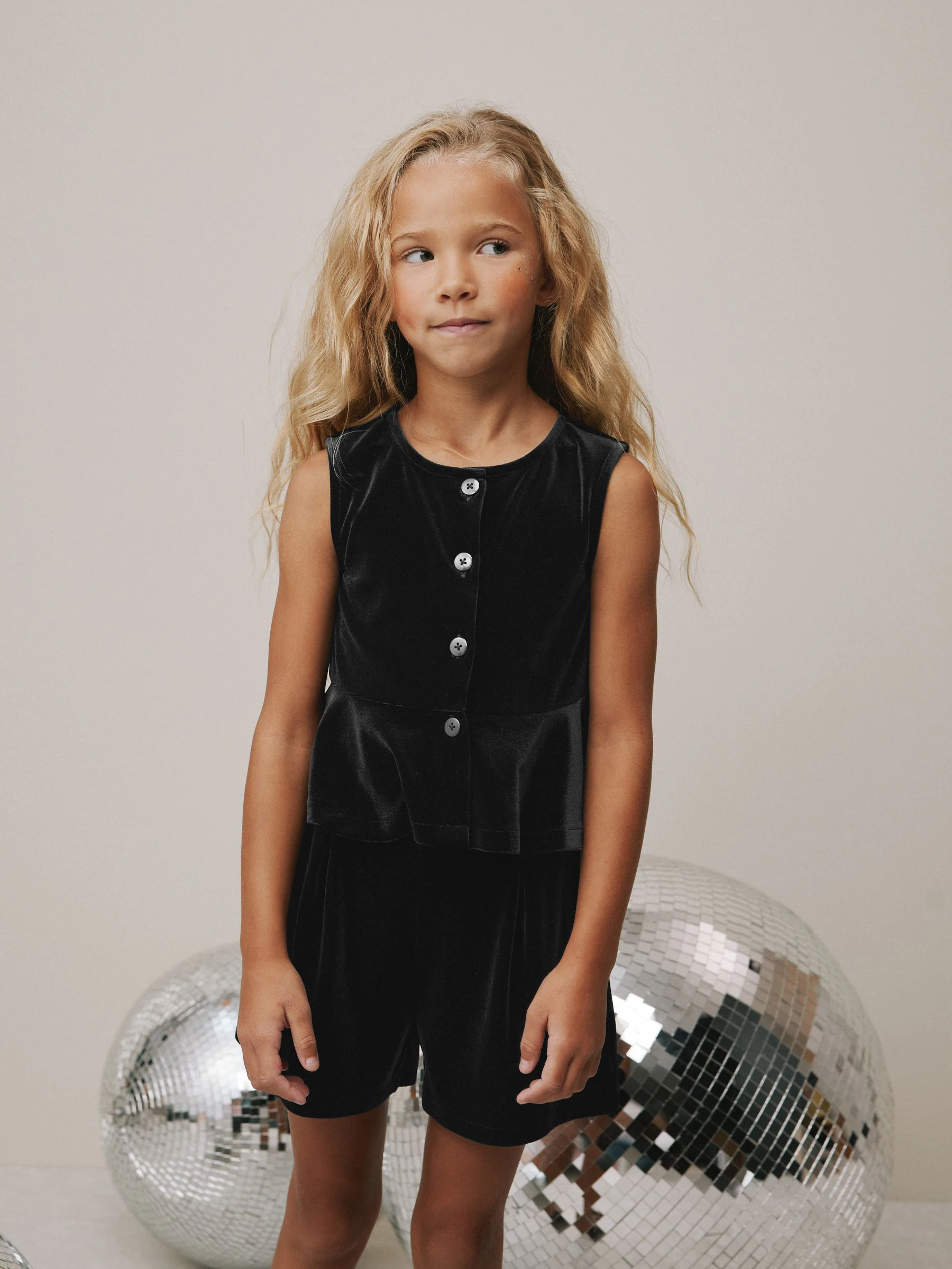 Zwart - Velour Waistcoat and Shorts Set (3-16yrs)