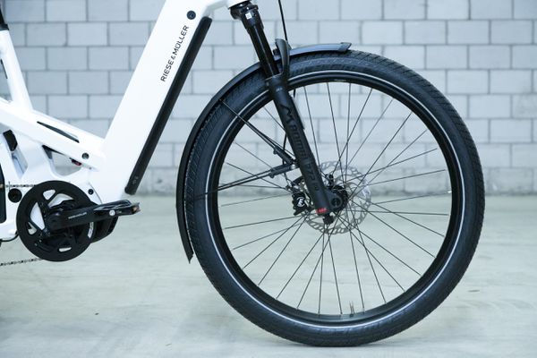 HOMAGE GT TOURING Crossover E-Bike  pearl white  54 CM