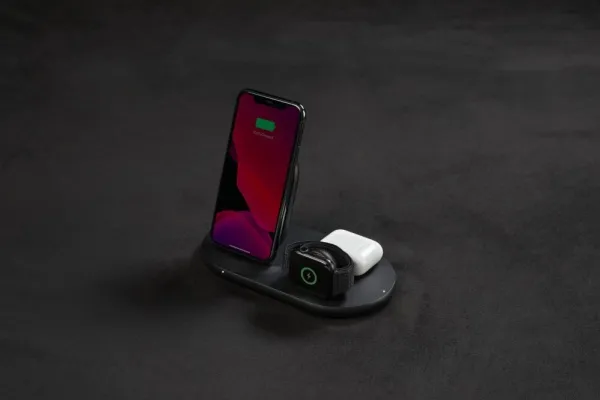 Belkin BoostCharge - Trådløs opladningsstander - 7.5 Watt - sort - for Apple AirPods; AirPods Pro; iPhone 11, 12, 7, 8, SE, X, XR, XS, XS Max; Watch