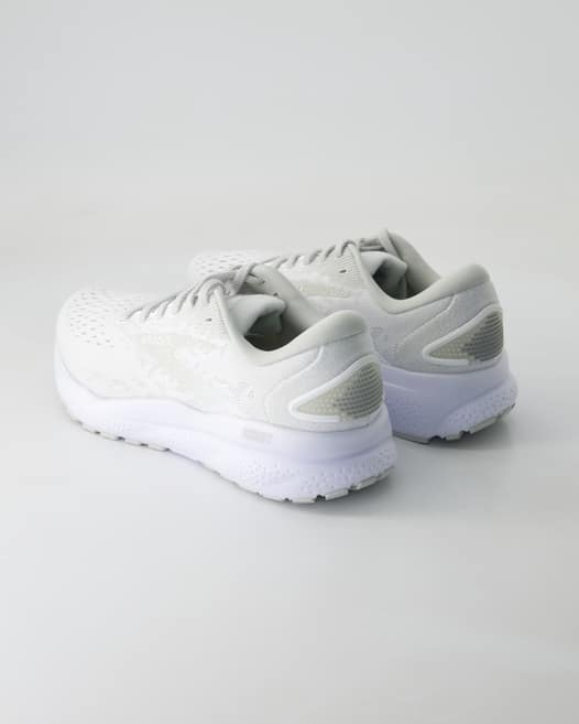 Brooks Ghost Sportschuhe in Grau