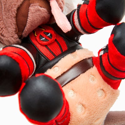 Disney Marvel Kosedyr Dogpool 25 cm