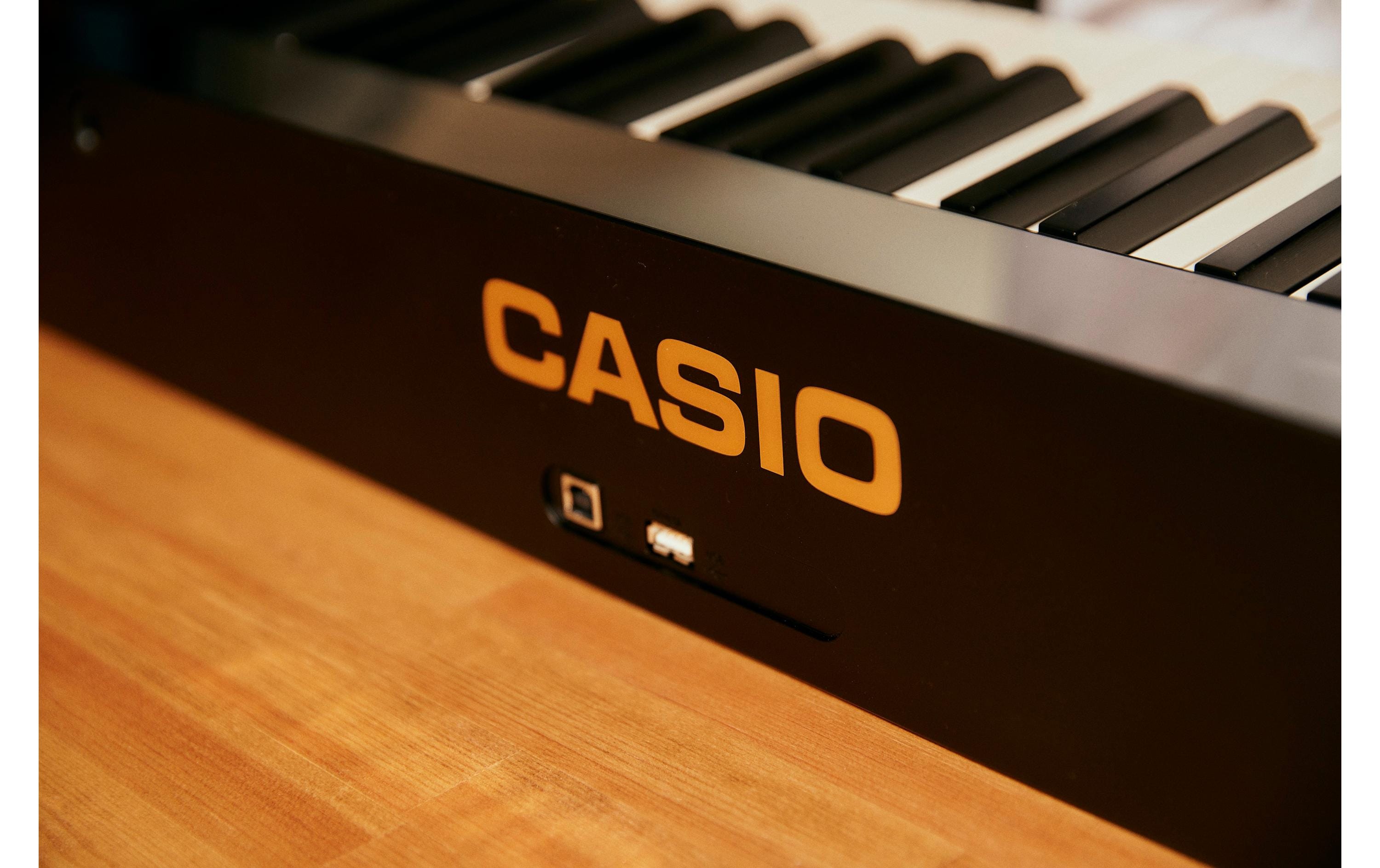 E-Piano Privia PX-S5000 – Schwarz<br>Digitalpiano mit dem authentischen Anschlag eines Flügels, innovativer Klangtechnologie und einem klaren, modernen Look