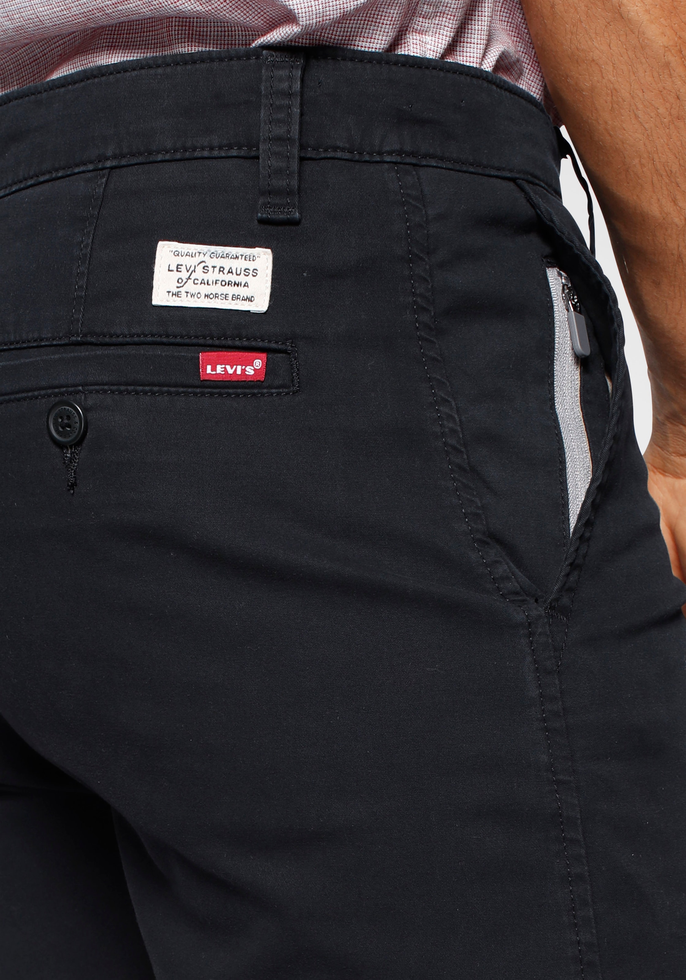 Levi's® Chinoshorts »XX CHINO SHORT II«  Sommerhose mit Logobadge