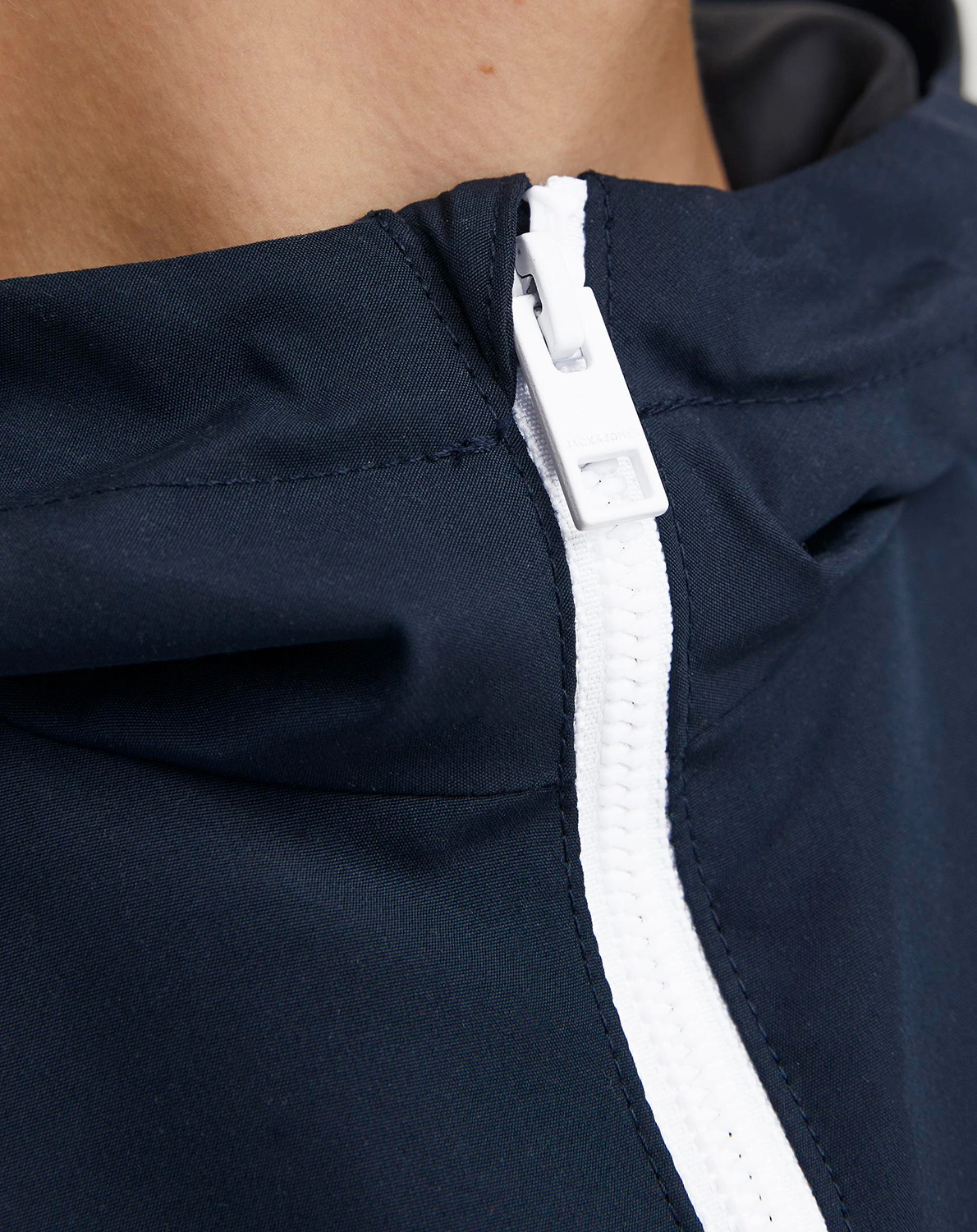Softshelljacke JJERUSH BLOCKING HOOD BOMBER in navy blazer