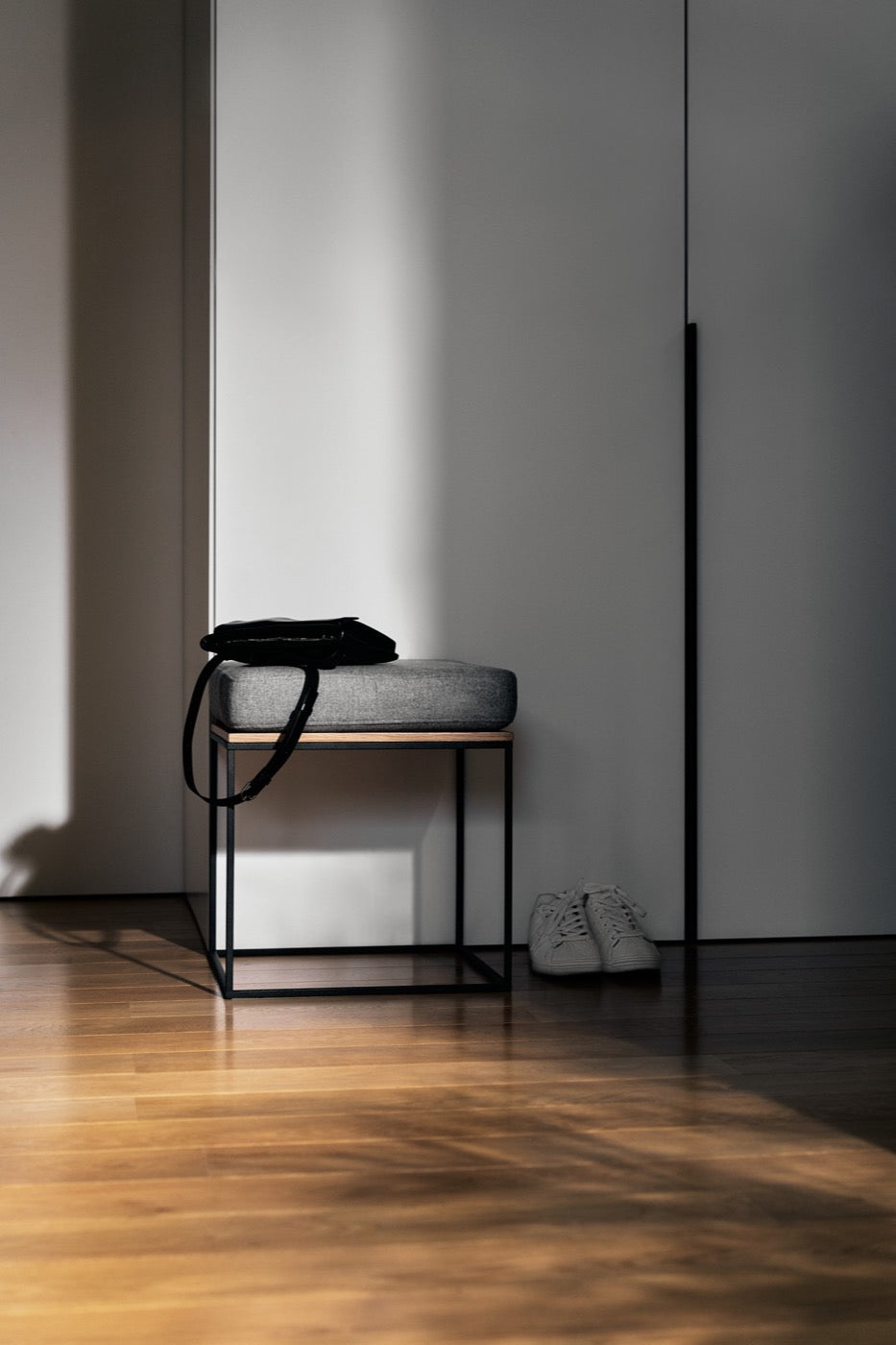 noo.ma FEO Poef - Oak | Universal Grey Wool