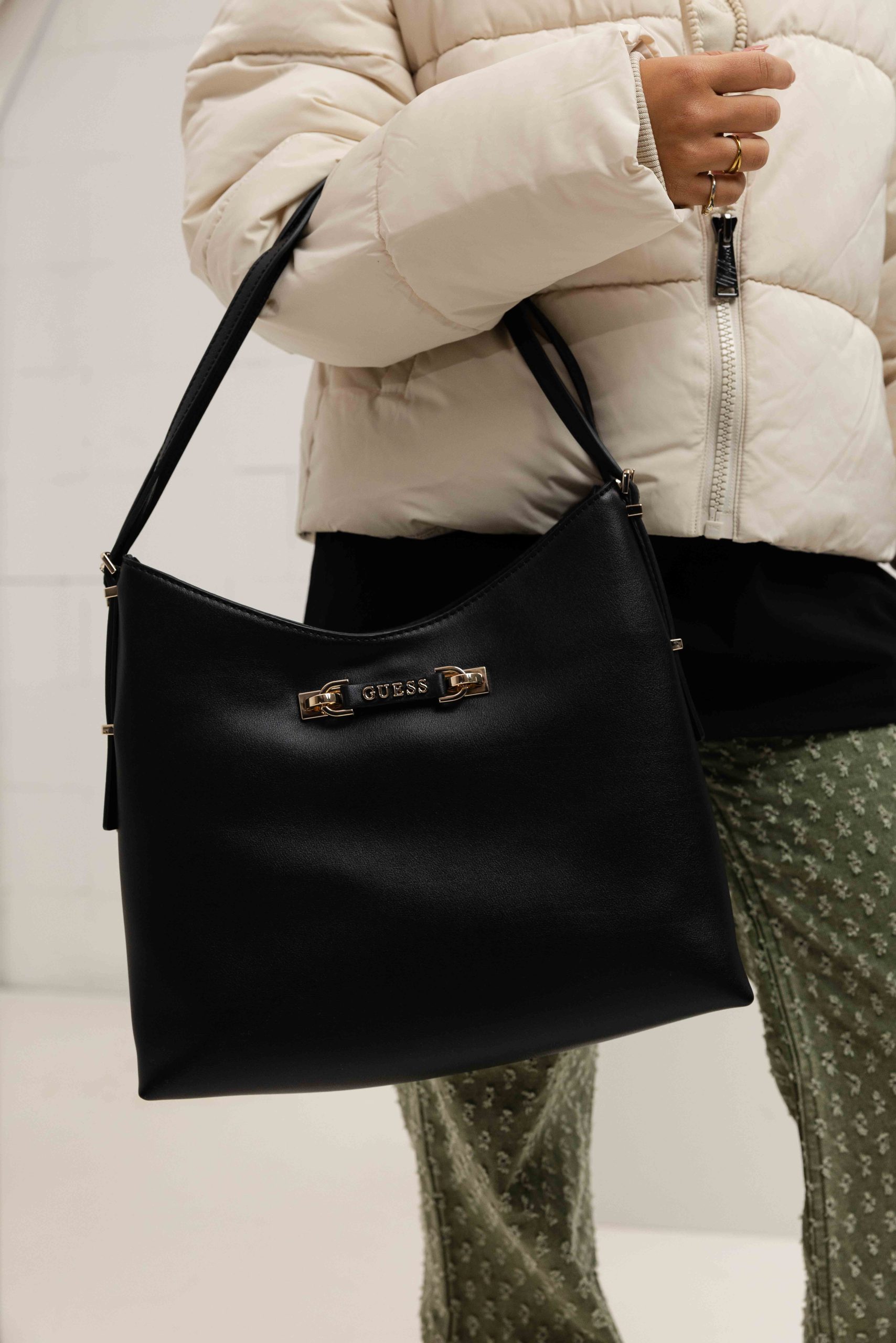 Guess Lefia Large Hobo Tas Dames Zwart