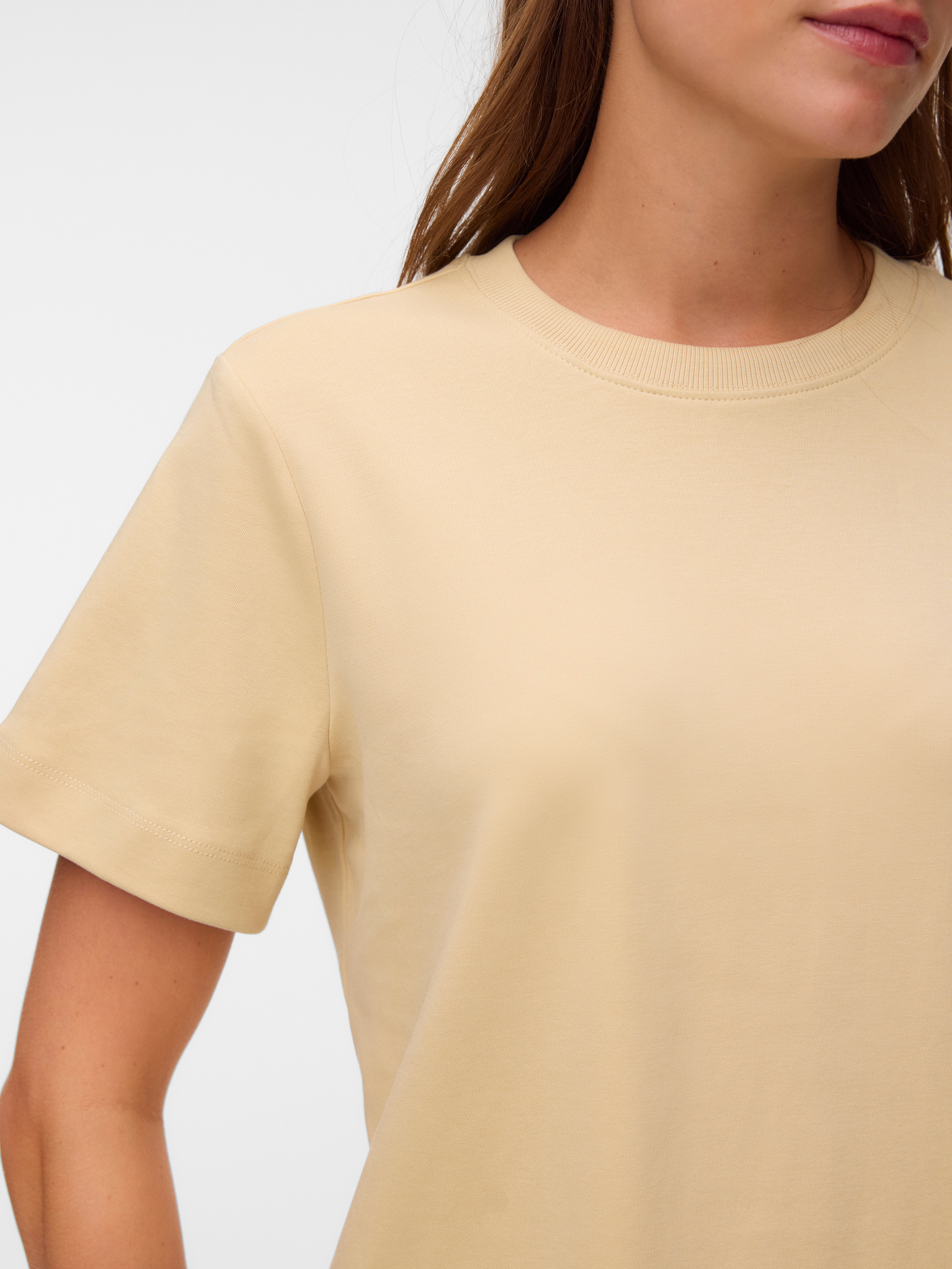 AWNAIMA T-shirts