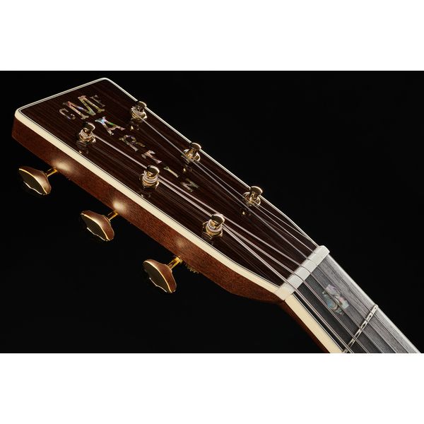Martin Guitar J40