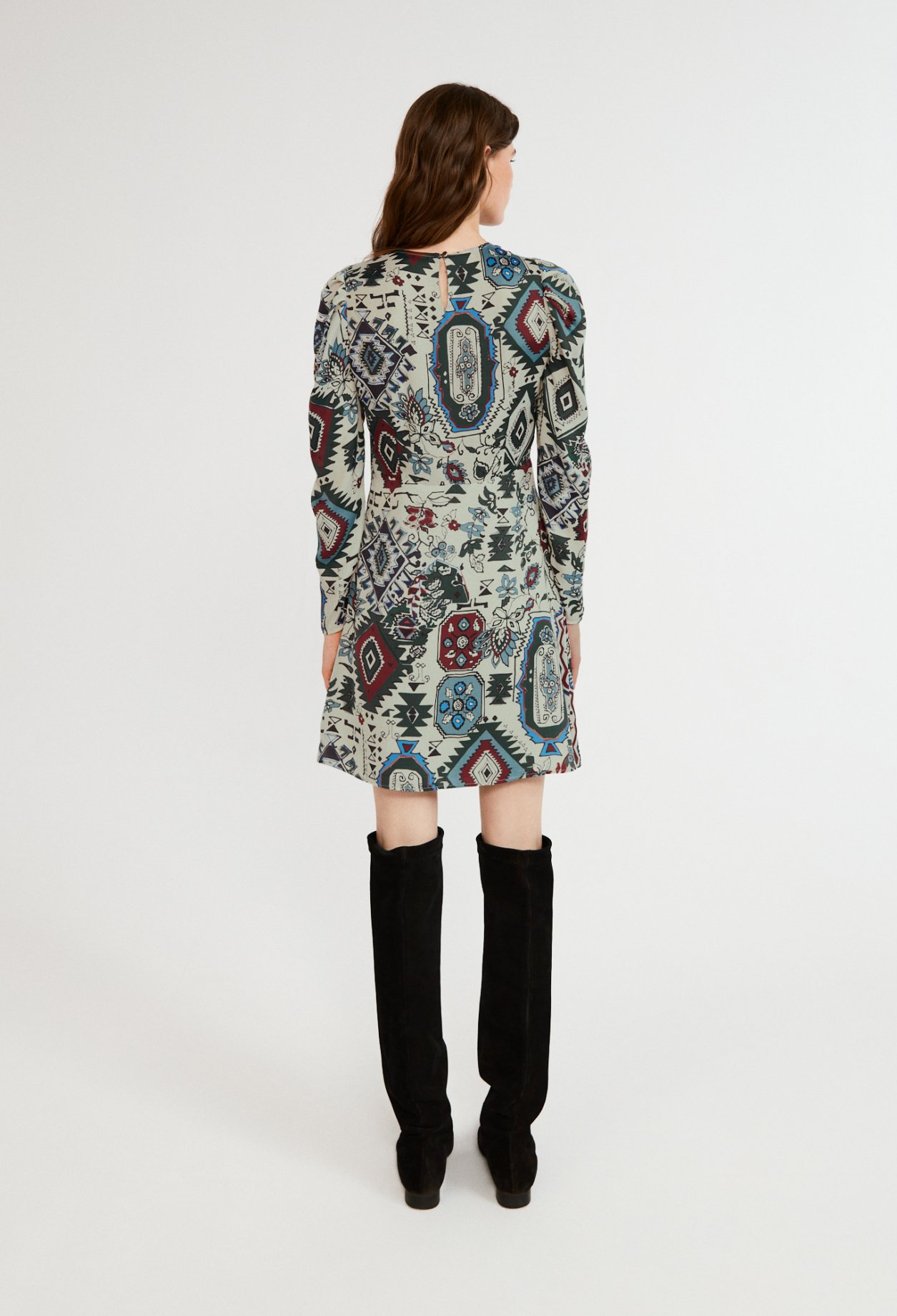 Robe &agrave; motifs
