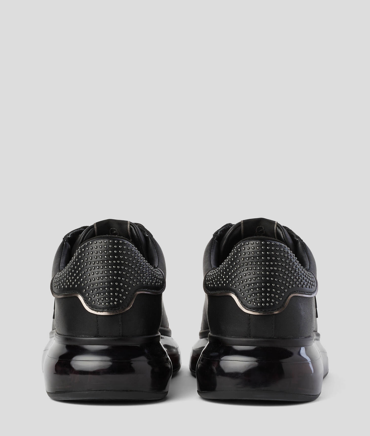 BASKETS AVEC AMORTI K/IKONIK NFT KAPRI