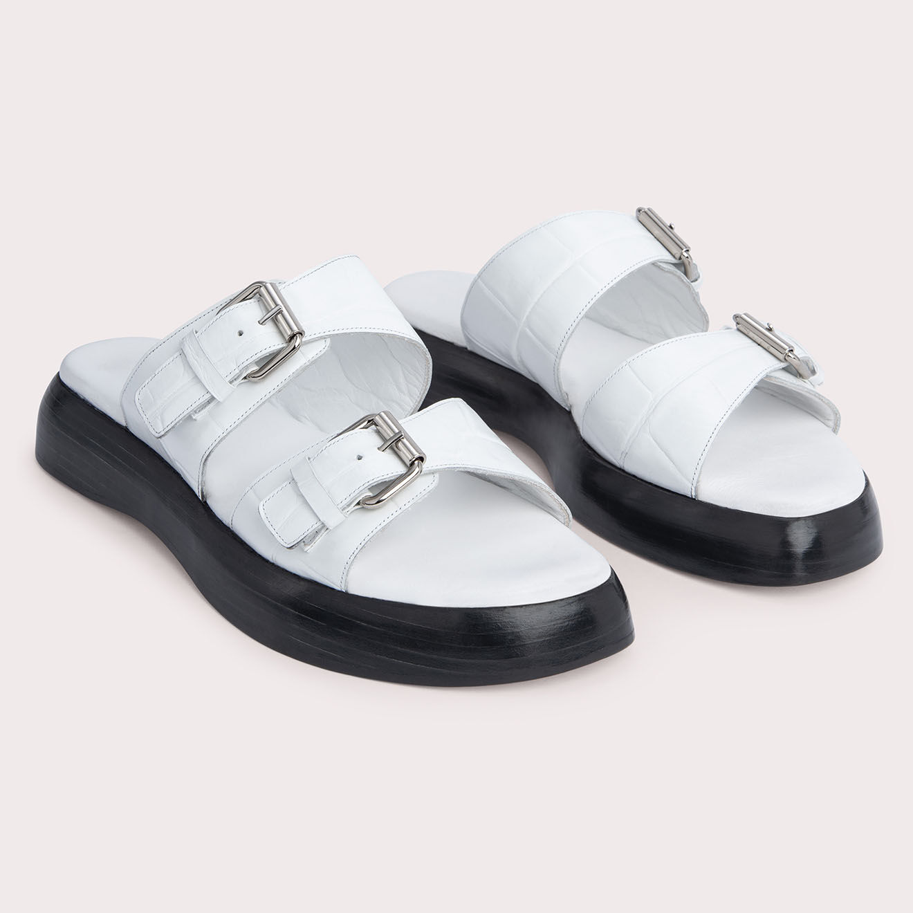 By Far Mules en Cuir Wyatt blanches