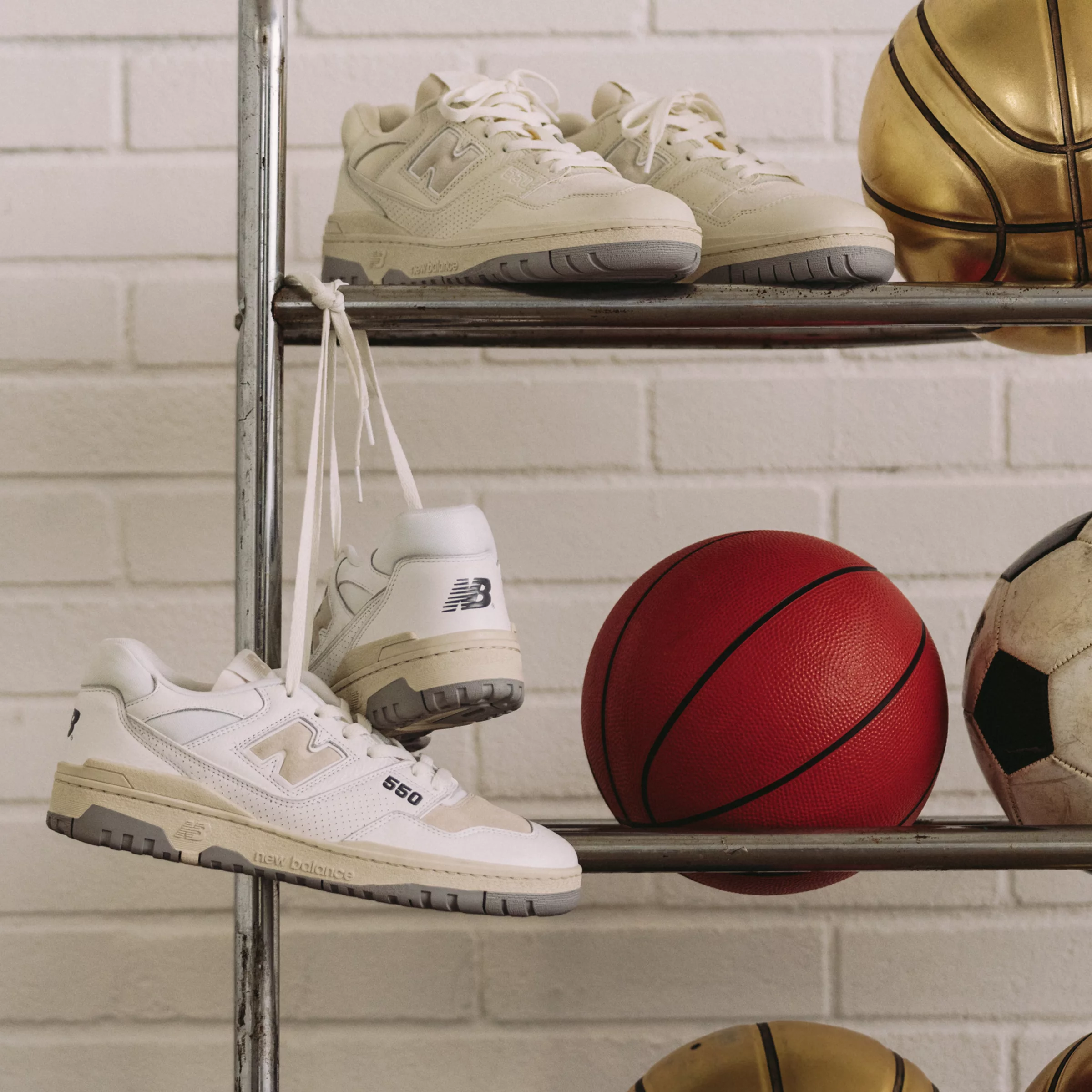 550 Turtledove con raincloud e white