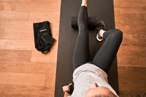 Theragun Wave Roller Massagerulle Sort