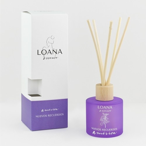 O difusor de varetas Loana Essence absorve odores de animais de estimação e possui aroma de flor de laranjeira.