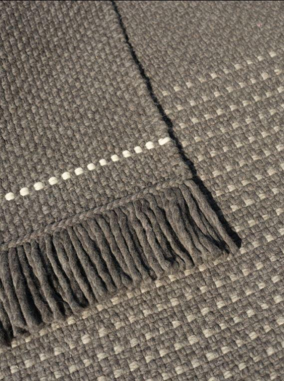 Linie Design Awakened Mind vloerkleed 170x240 wit