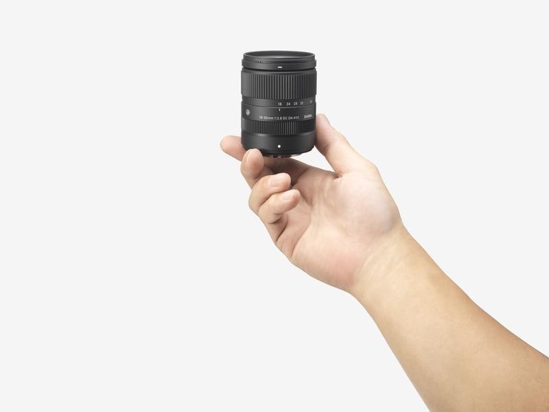 Sigma Zoomobjektiv 18-50mm f / 2.8 DC DN Fujifilm X-Mount Kleines, leichtes und helles Standardzoom für spiegellose APS-C-Kameras