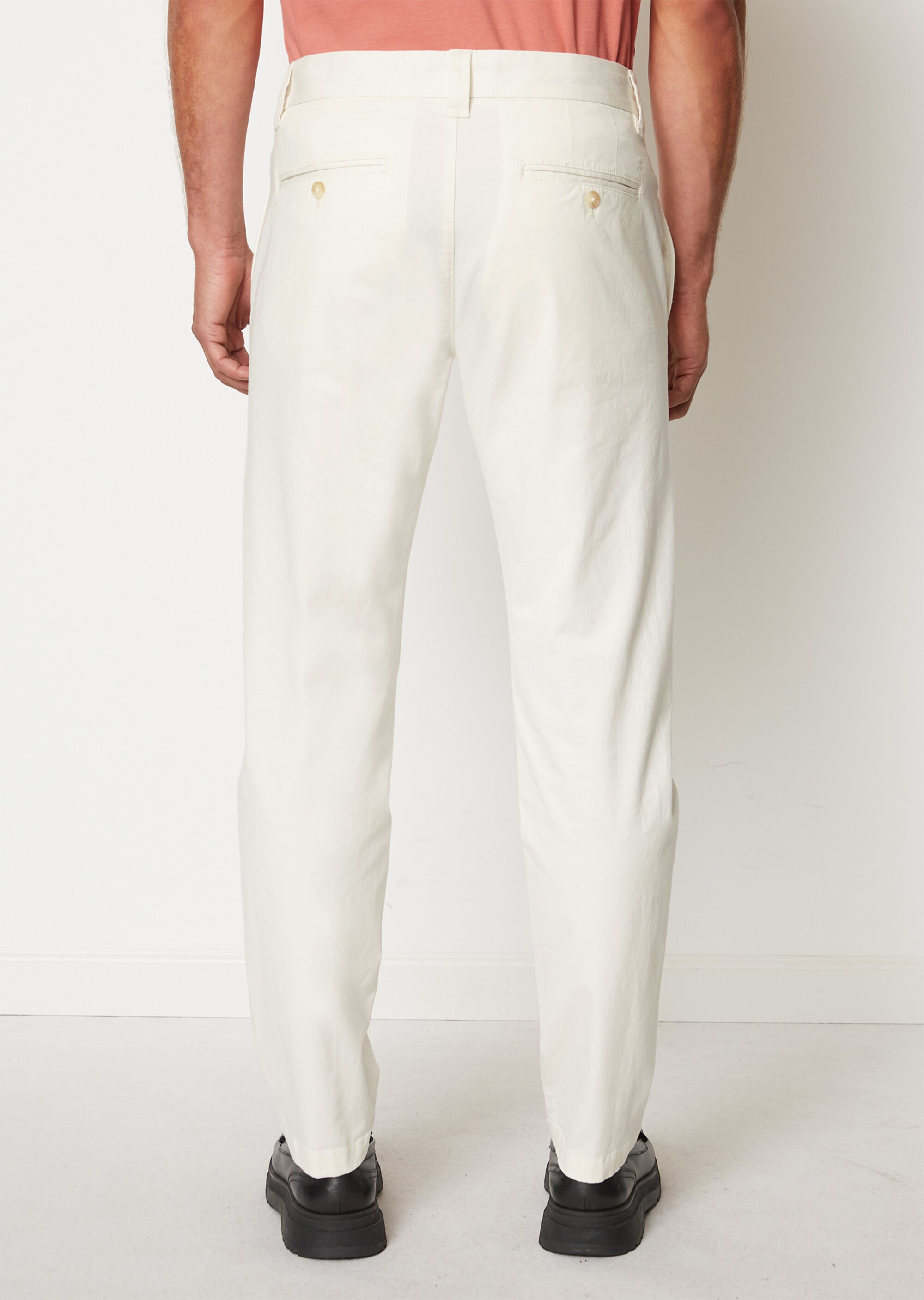 Chino - Modell OSBY tapered aus hochwertigem Bio-Baumwolle-Mix