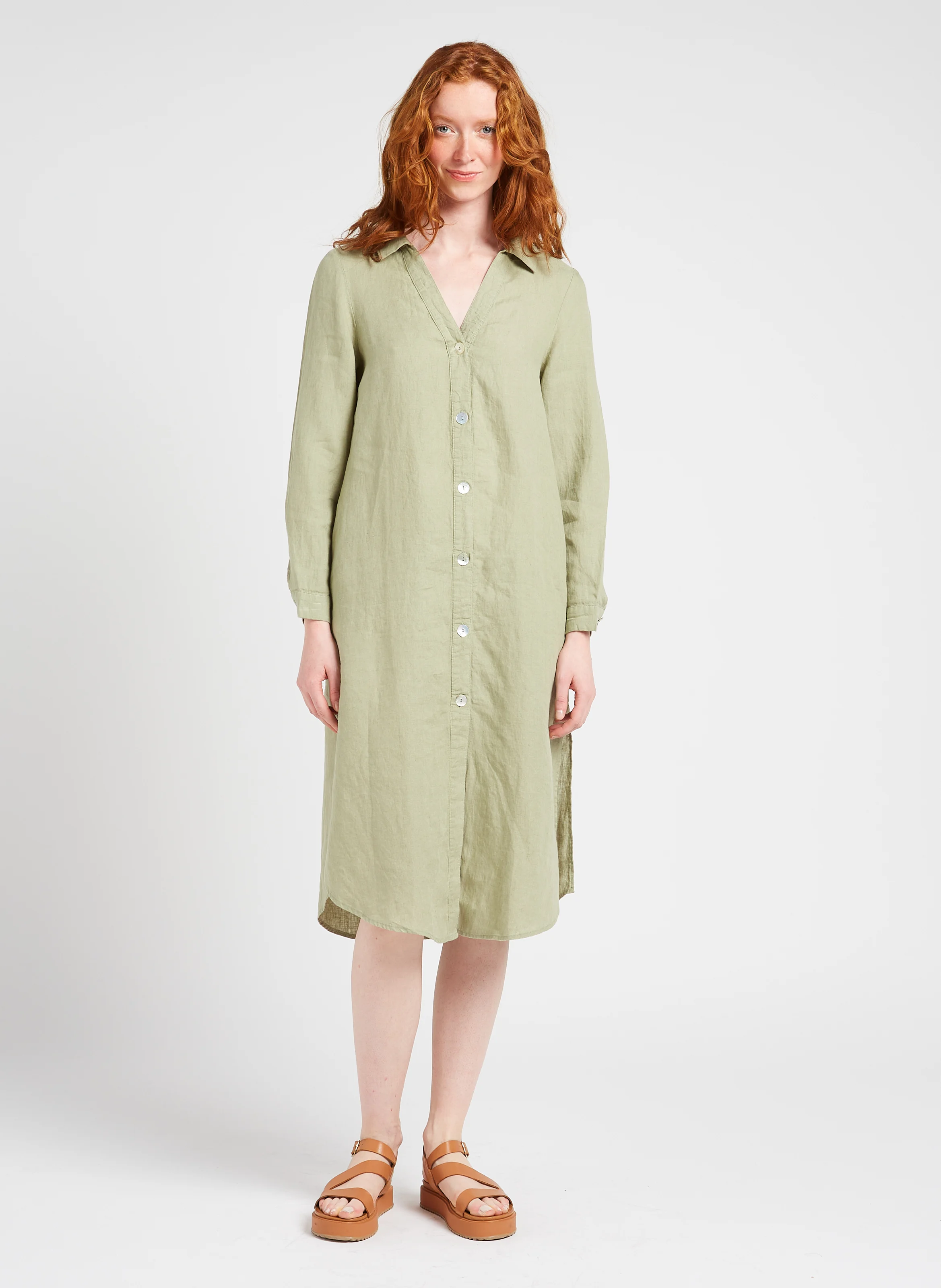 AICHA - Robe mi-longue col V en lin | Vert