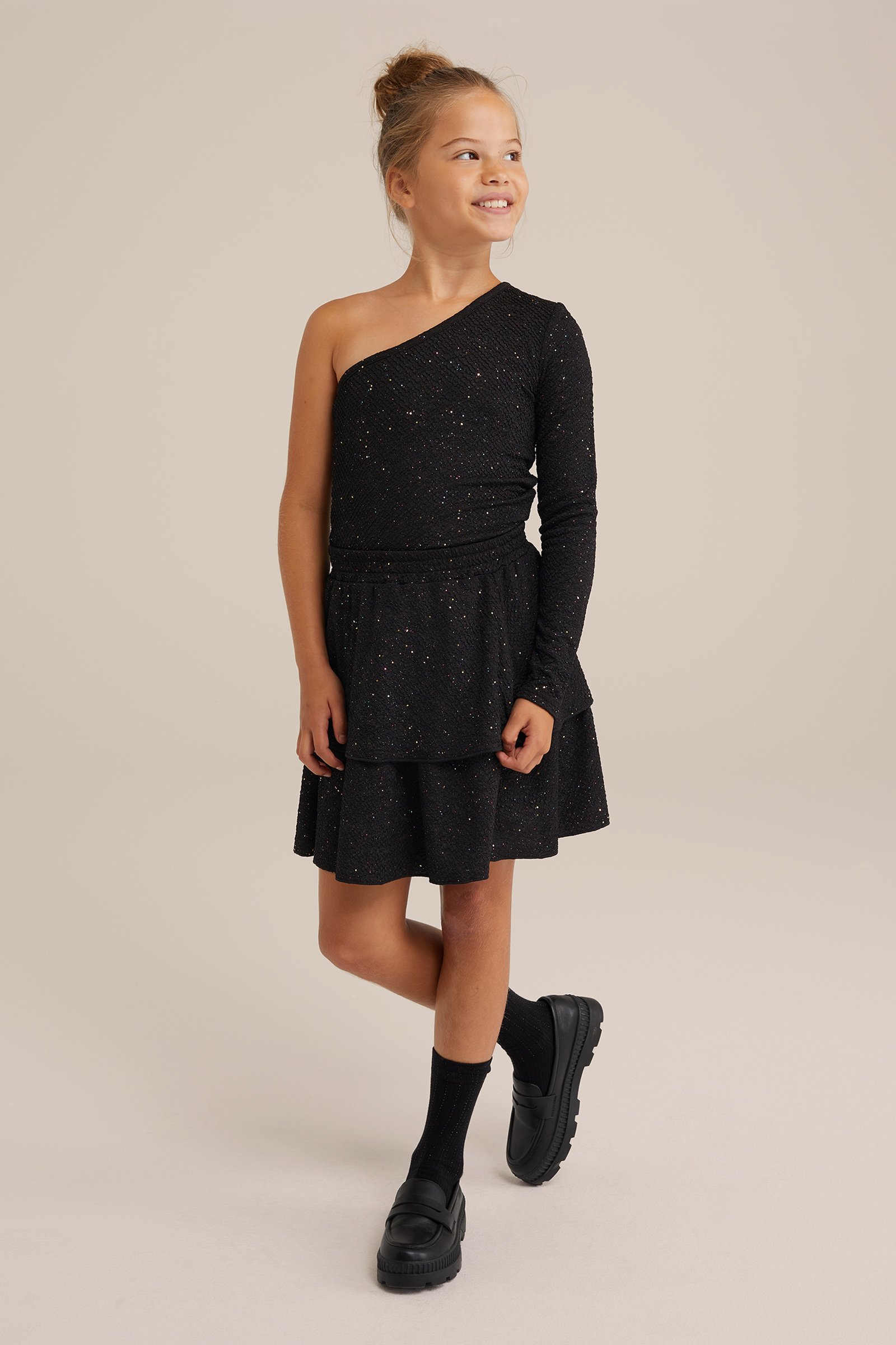 Meisjes one-schoulder T-shirt met structuur WE Fashion Zwart