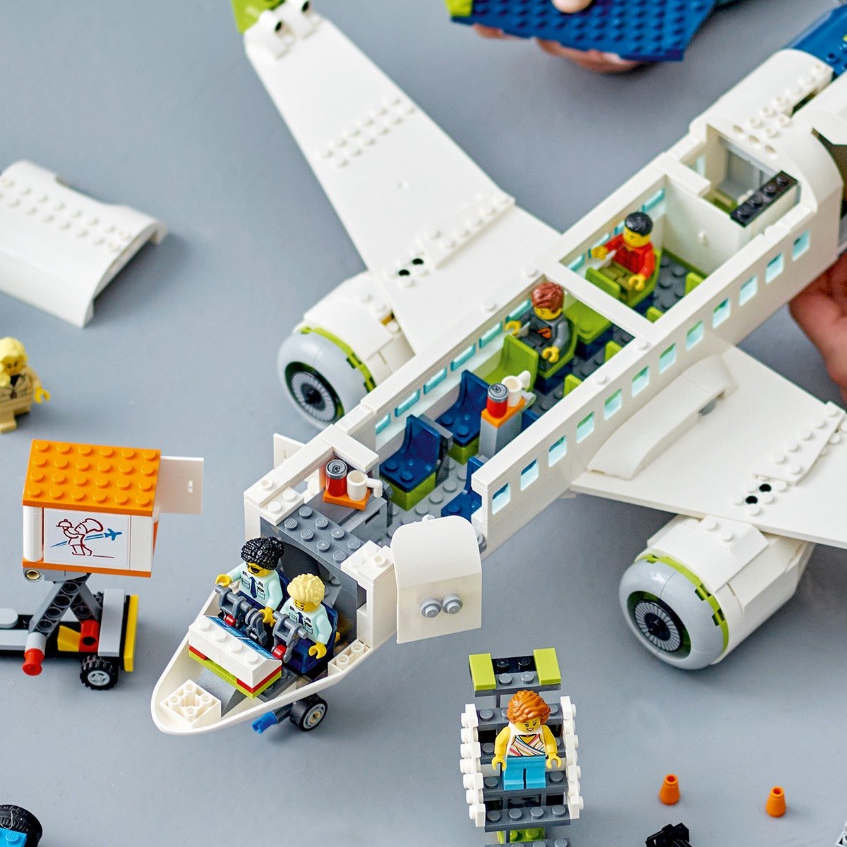 L'avion de ligne Lego City 60367