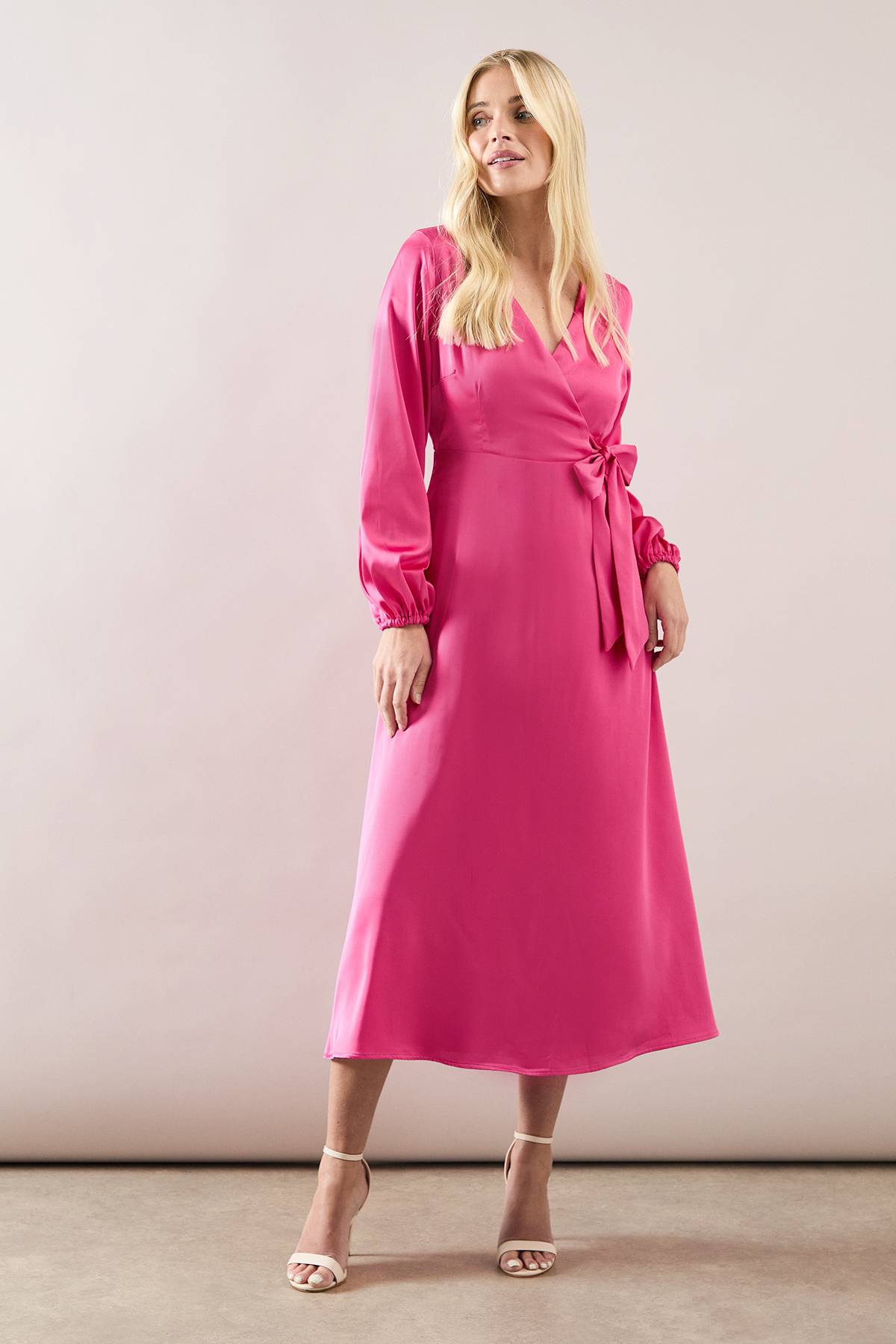 Wallis Robe Midi Portefeuille en Satin Petite