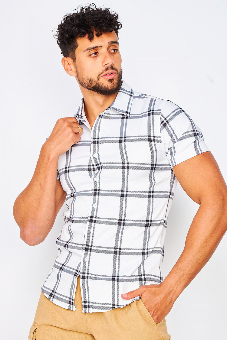 Chemise manches courtes blanche à carreaux