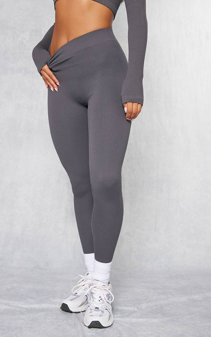 Charcoal Grey Legging Côtelé Sculptant À Détails Contour