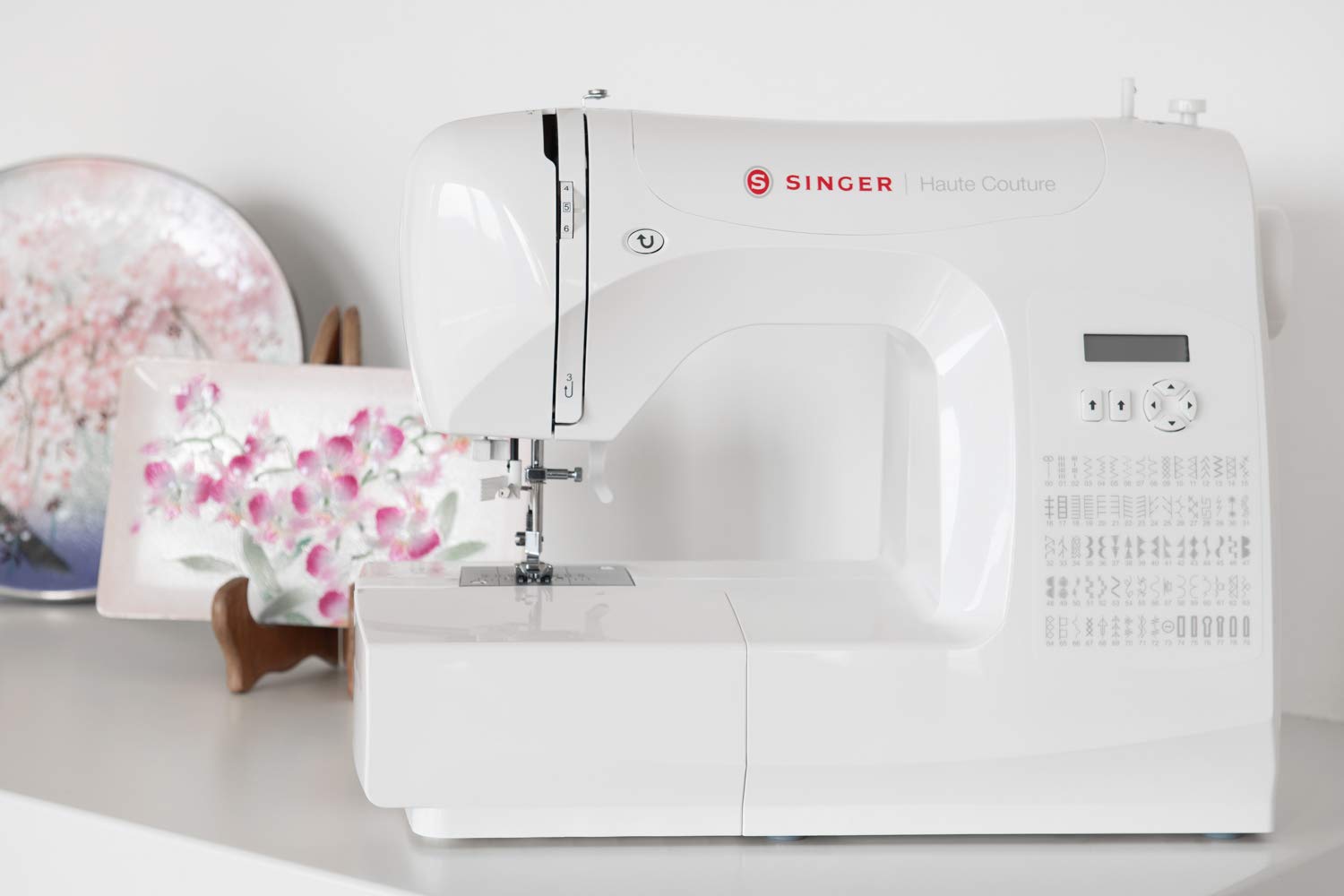 Singer Haute Couture F527C Machine à coudre électronique Professionnelle, 80 points, utilitaires, élastiques, décoratifs, Facile pour Débutants Electr