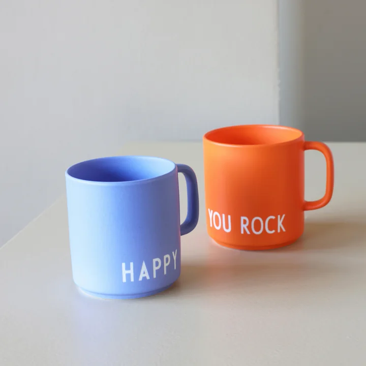Design Letters - AJ Favourite Porzellan Becher mit Henkel, Friend / cool gray