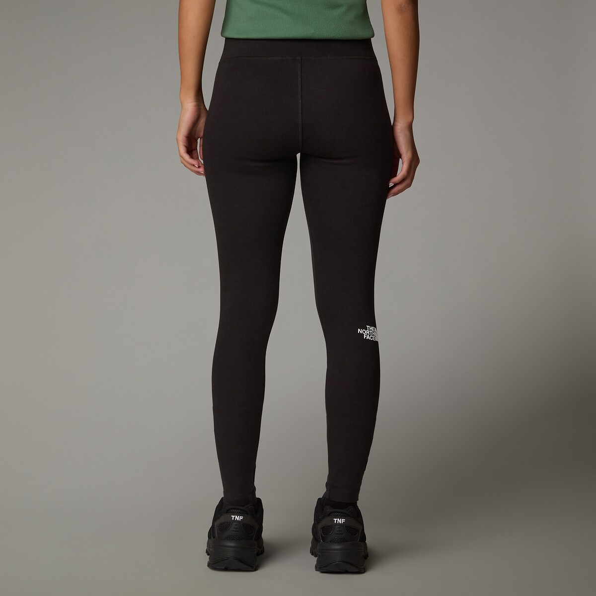 THE NORTH FACE<br>Legging esportiva com logo de conforto
