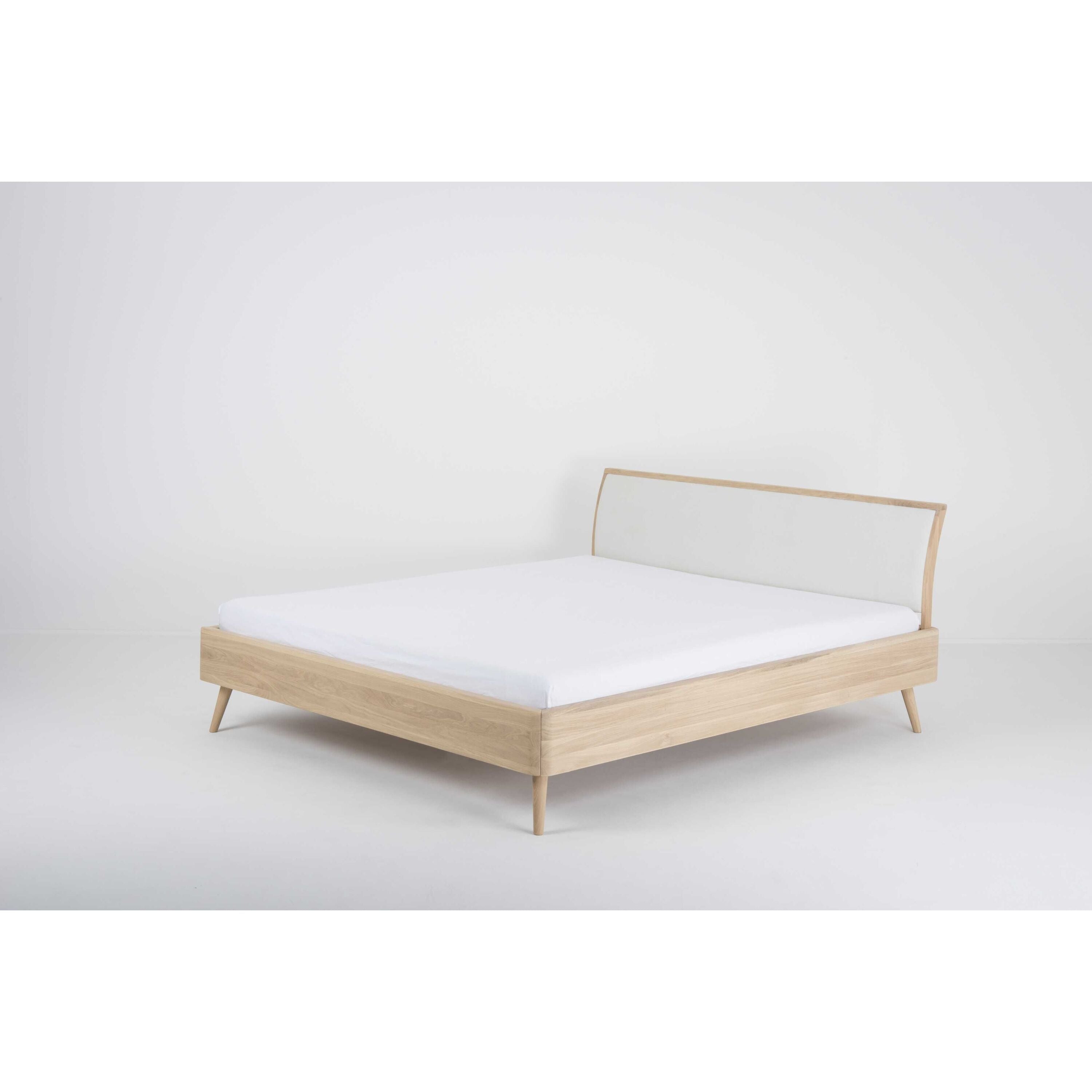 Ena bed 160x200 whitewash
