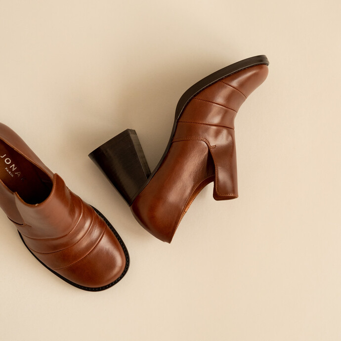 Mocassins à talons  en cuir cognac