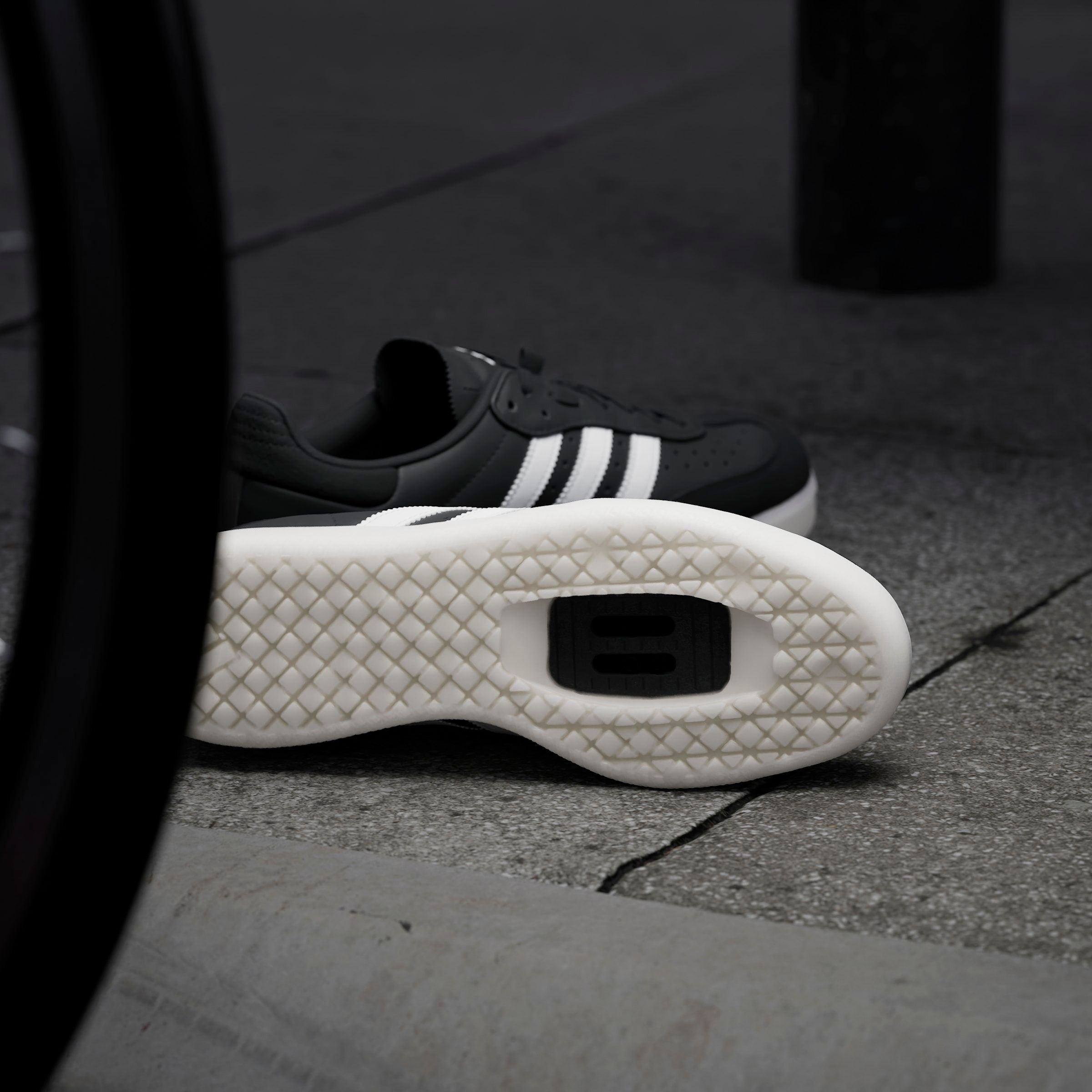 adidas Performance Fahrradschuh »VELOSAMBA LEATHER«  Fahrradschuh