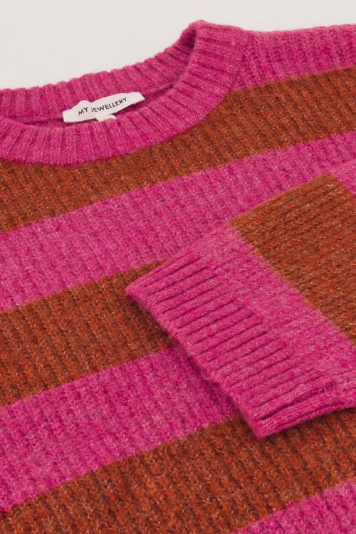 Roze trui met oranje strepen