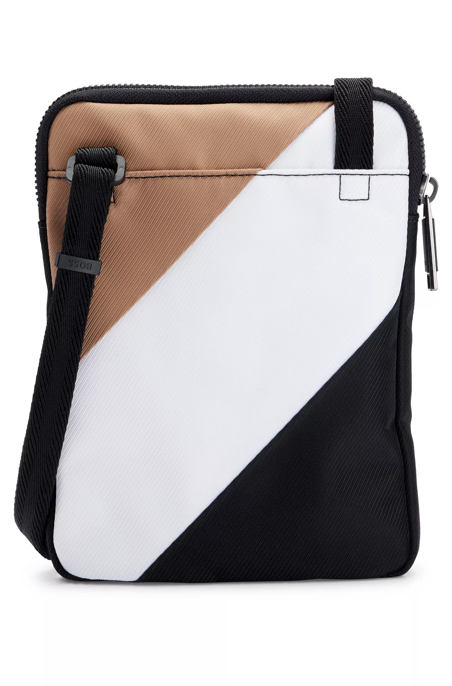 Bolsa BOSS preta para pescoço com logotipo e faixa característica.