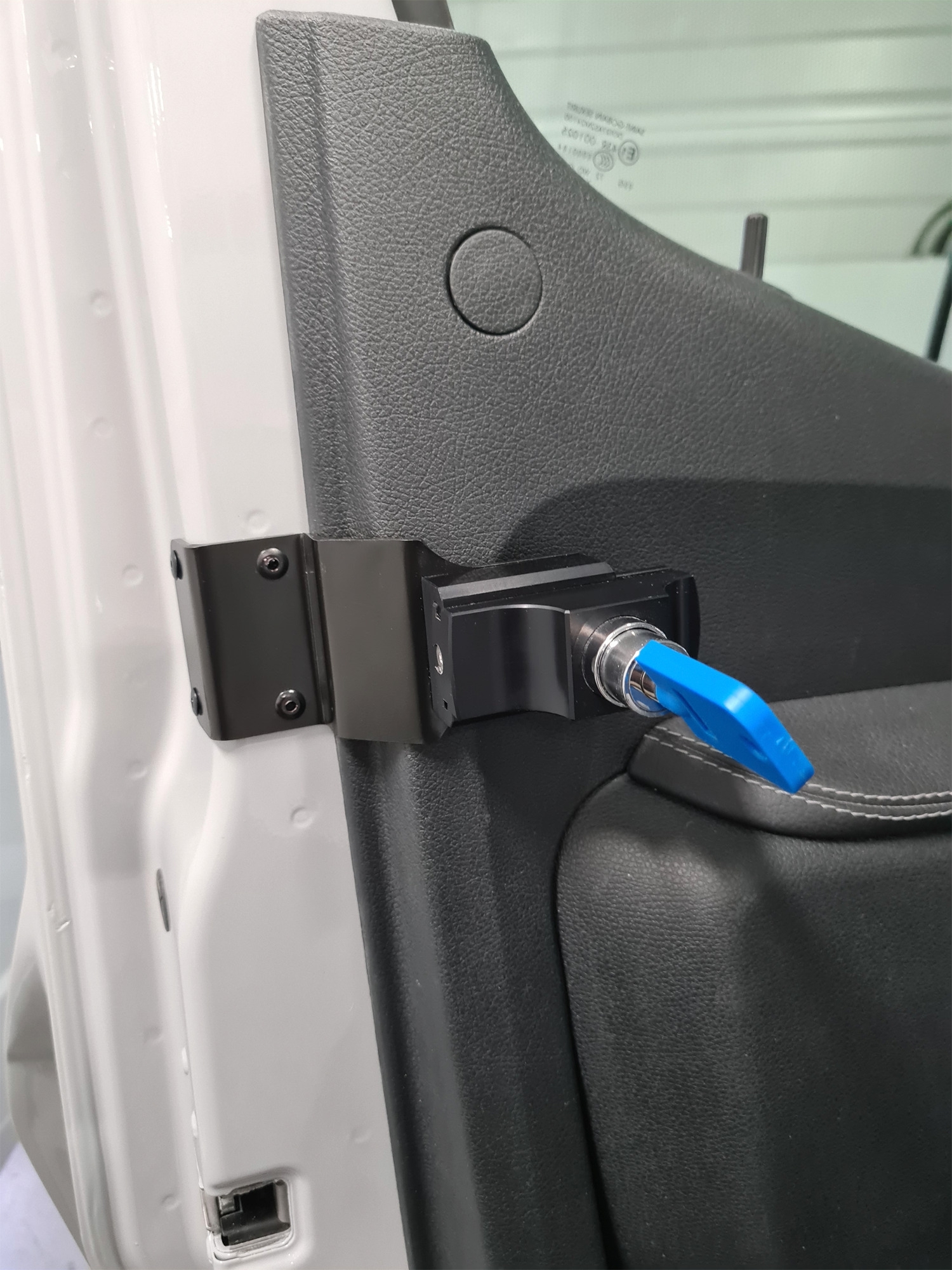 IMC-Créations Schlösser für Mercedes Benz Sprinter