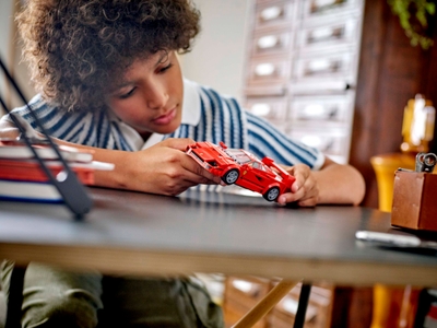 LEGO Ferrari F40 supercar (76934)