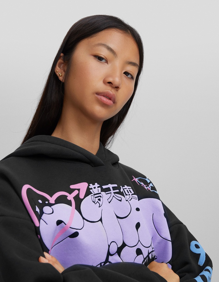 Moletom com capuz estampado