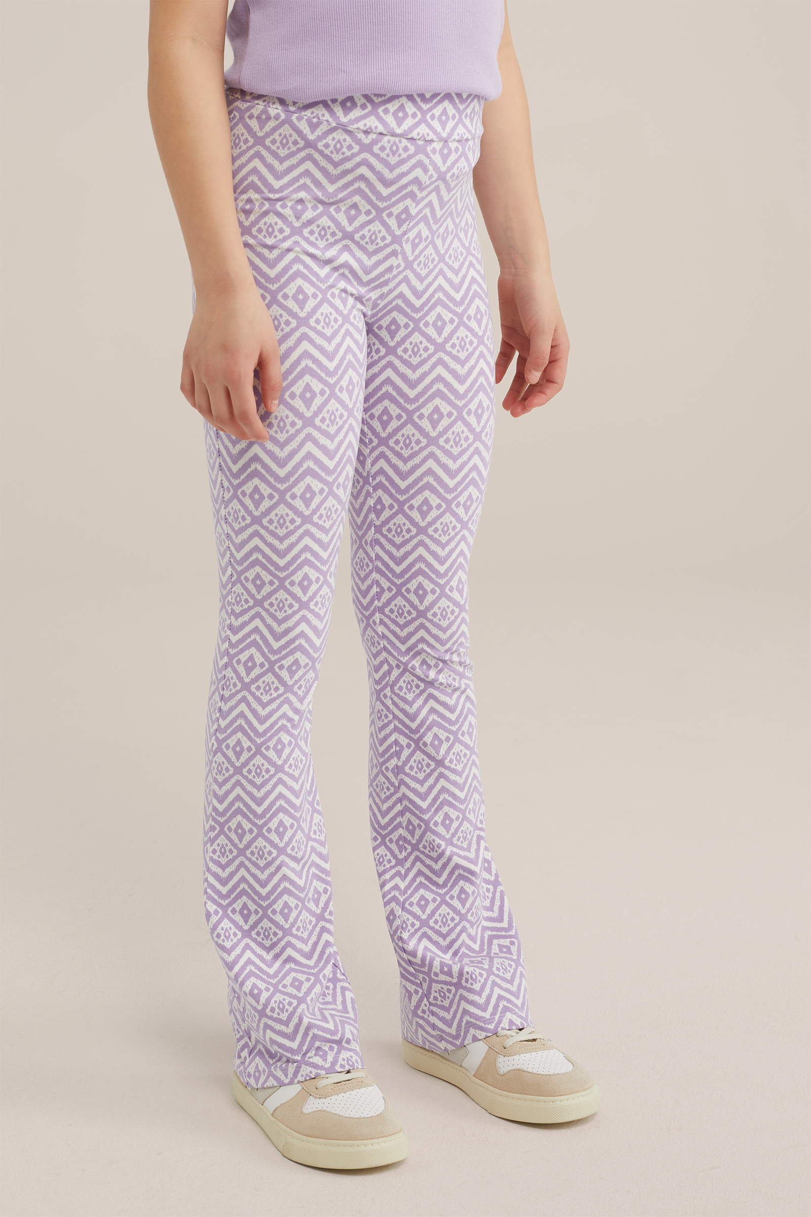 Meisjes flared legging met dessin WE Fashion Paars