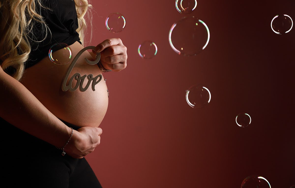 Babybauch-Fotoshooting in Essen als Geschenkidee