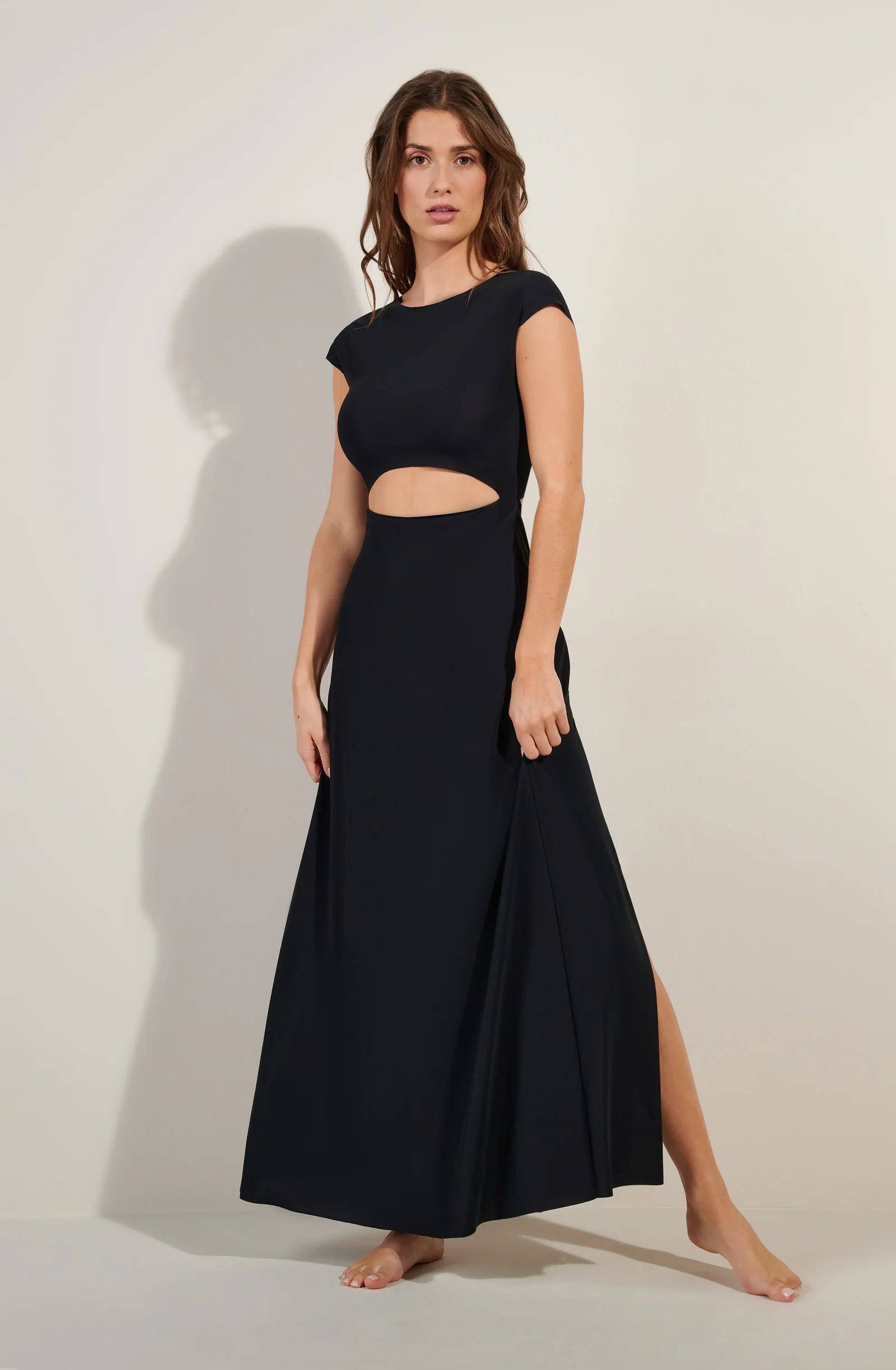 kolil Robe longue noire découpe cropped Noir