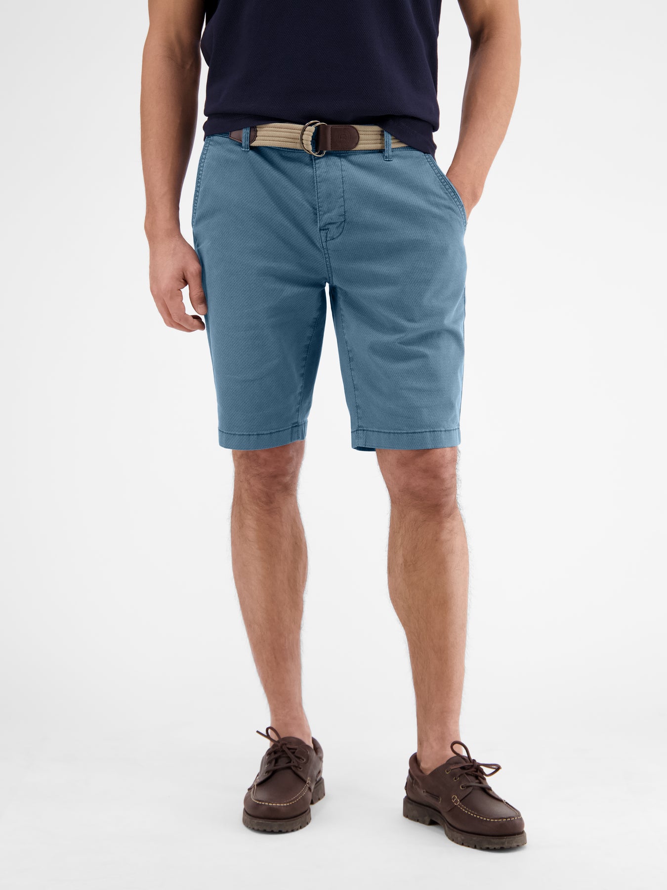 Chino-Bermuda mit Gürtel