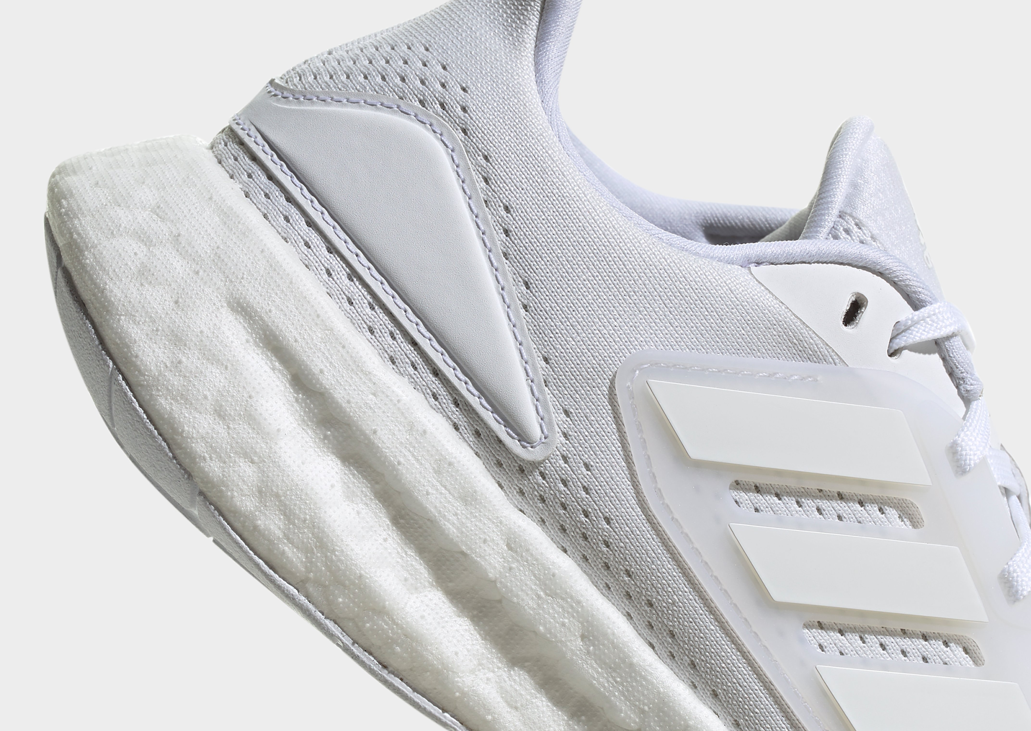 adidas Chaussure Pureboost 22