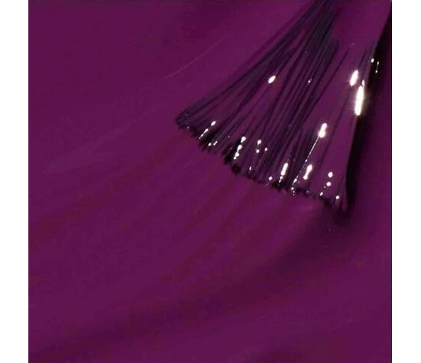 OPI N00 Berry NagellackN00 Berry