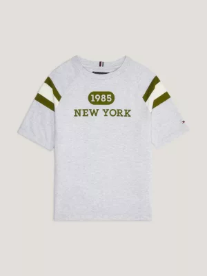 Camiseta Varsity com estampa nas costas